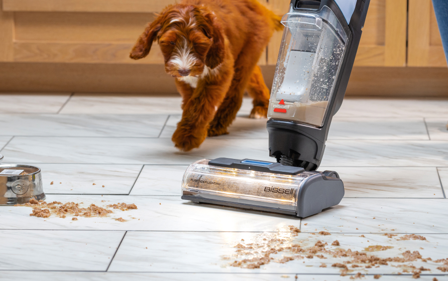 Vysávejte a současně vytírejte podlahy